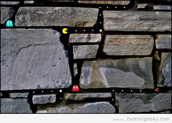 Pac-Man en un muro