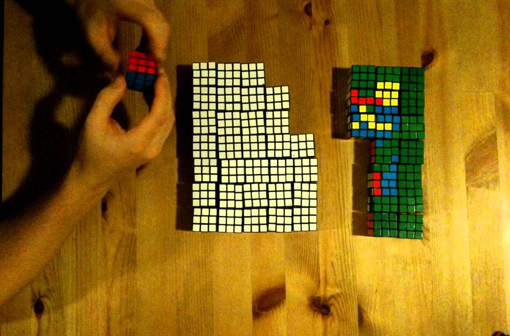 Super Mario hecho con cubos Rubik