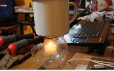 Calentar el café al estilo IT Crowd