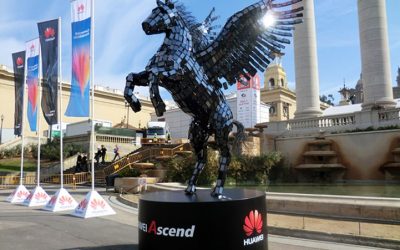 Pegaso construido con 3.500 Smartphones