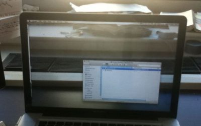 Una pantalla de ordenador transparente… wait
