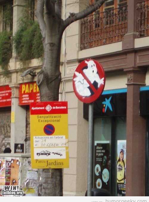 Cómo son las señales de Prohibido estacionar en Barcelona