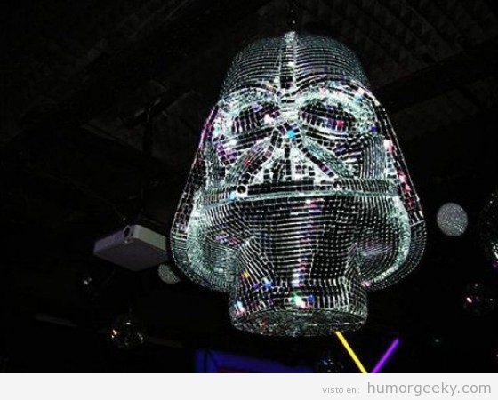 Bola de discoteca friki con la cara de Darth Vader