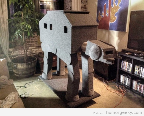 Casa para gatos geek