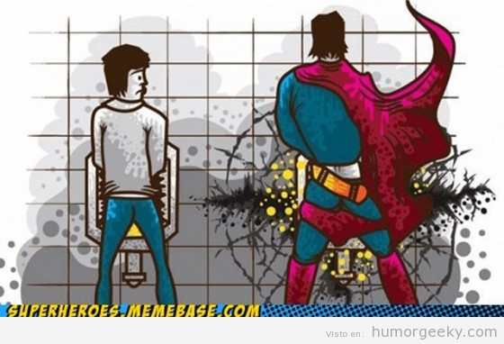 Superman en un urinario público