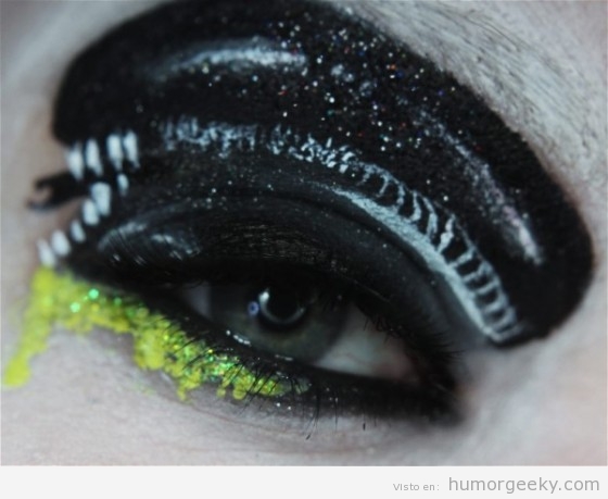 Maquillaje de ojos Alien