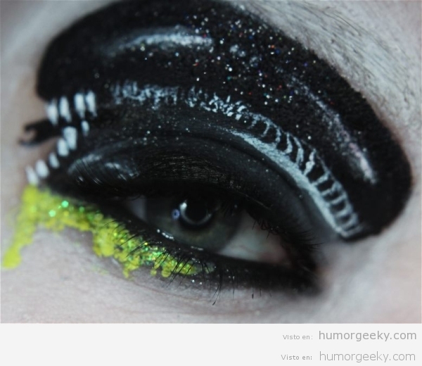 Maquillaje de ojos Alien