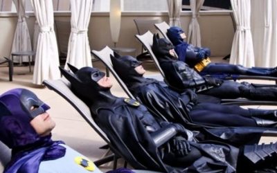 Batman tomando el sol