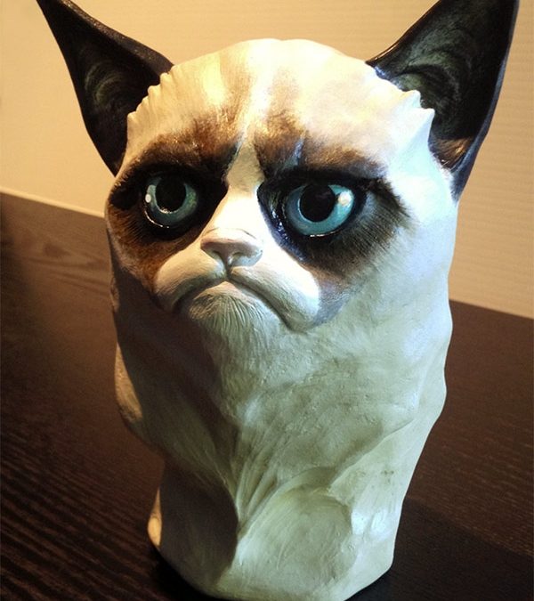 Escultura de Grumpy Cat