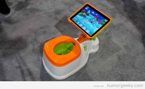 Váter para niños con tablet
