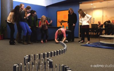 Dominó con 10000 iPhones