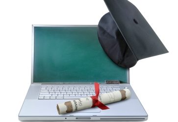 Lo de estudiar online cada vez crece más