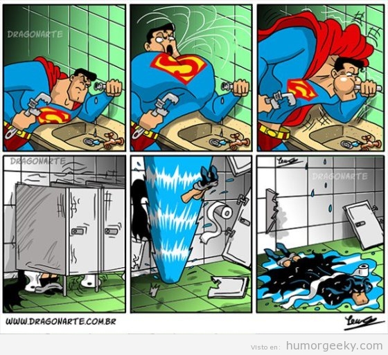 Viñeta graciosa Superman desatascando tuberías