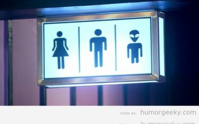 Por fin ponen un WC para aliens, jodr!