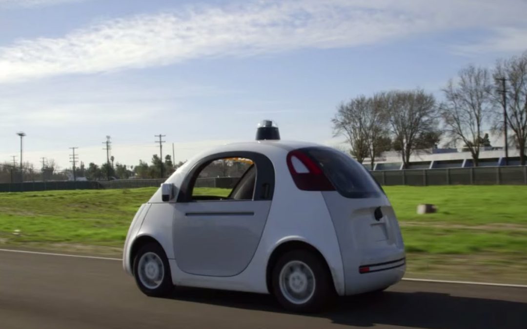 Ya mismito se verá el coche sin conductor de Google por las calles de Mountain View, California