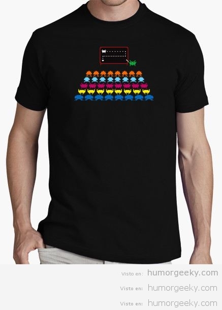 Camiseta Space Invaders yendo a clase, 15% descuento