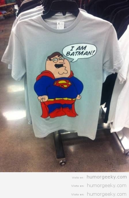 Camiseta de Peter Griffin vestido de Superman… Soy Batman!