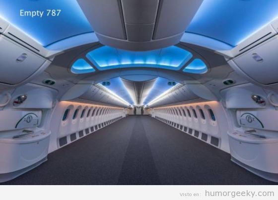 Foto curiosa avión Boeing 787 vacío