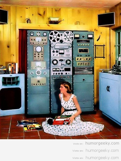 Un precioso ordenador compacto para tu cocina (Foto vintage)