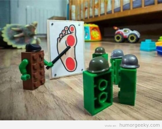 Entrenamiento piezas Lego para herir a humanos