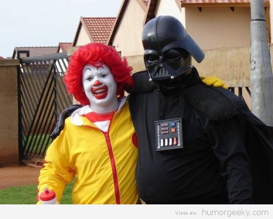 Darth Vader con Ronald McDonald